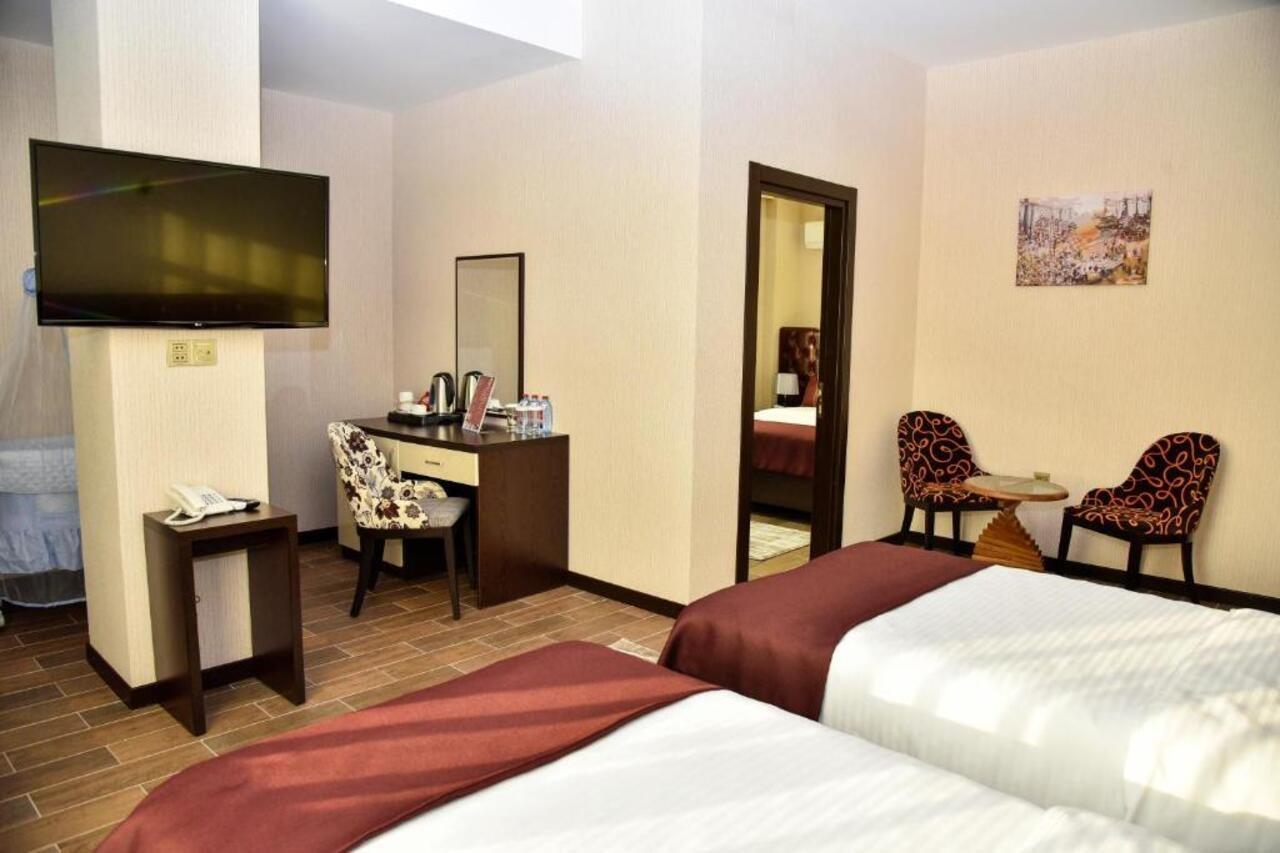 Supreme Hotel Bakoe Buitenkant foto