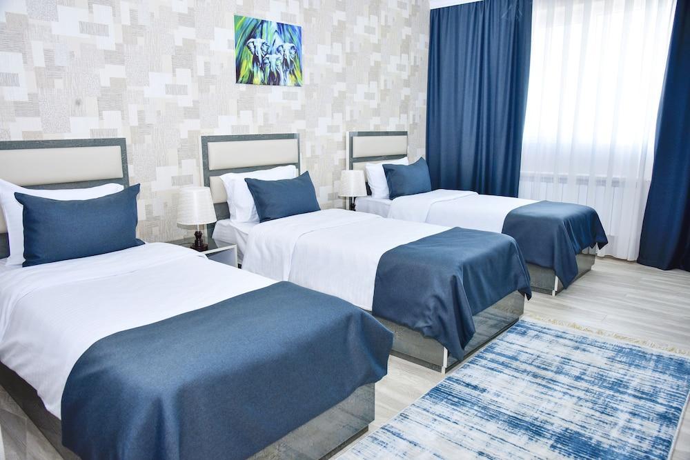 Supreme Hotel Bakoe Buitenkant foto