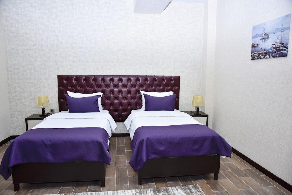 Supreme Hotel Bakoe Buitenkant foto