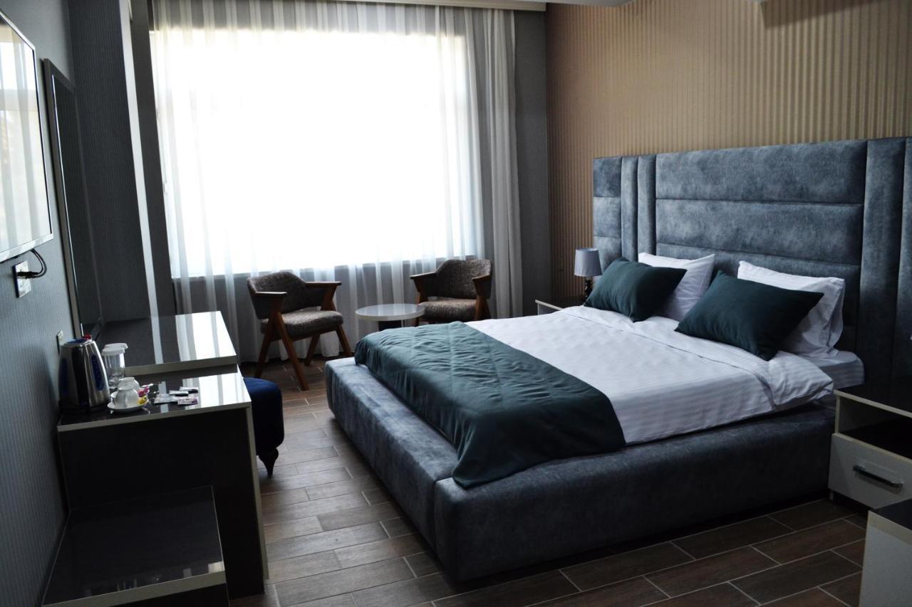 Supreme Hotel Bakoe Buitenkant foto