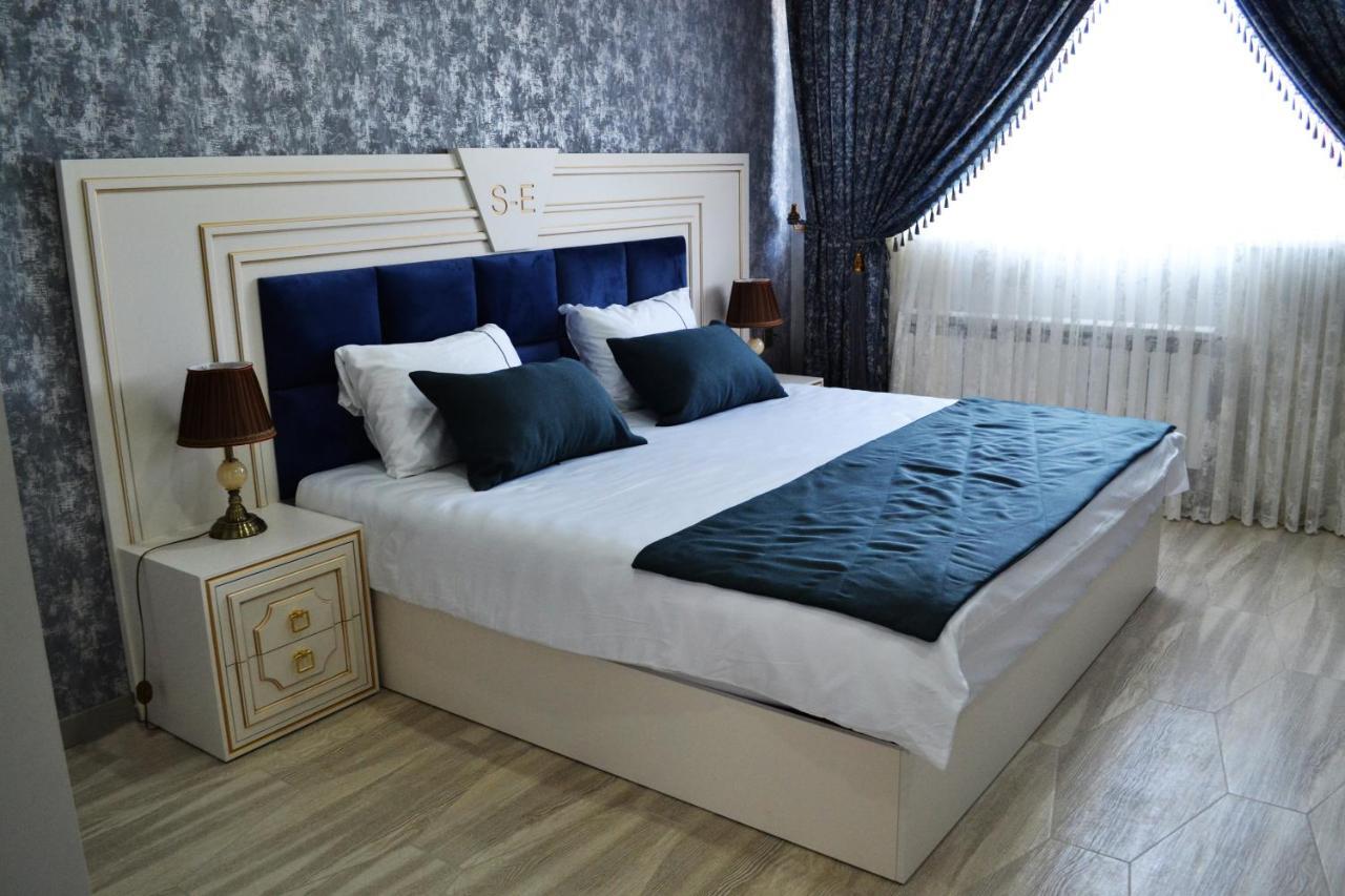 Supreme Hotel Bakoe Buitenkant foto